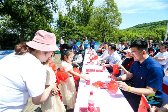 点与面 场与馆 动与静 金坛茅山旅游度假区“三个结合”让“茅山红遍”